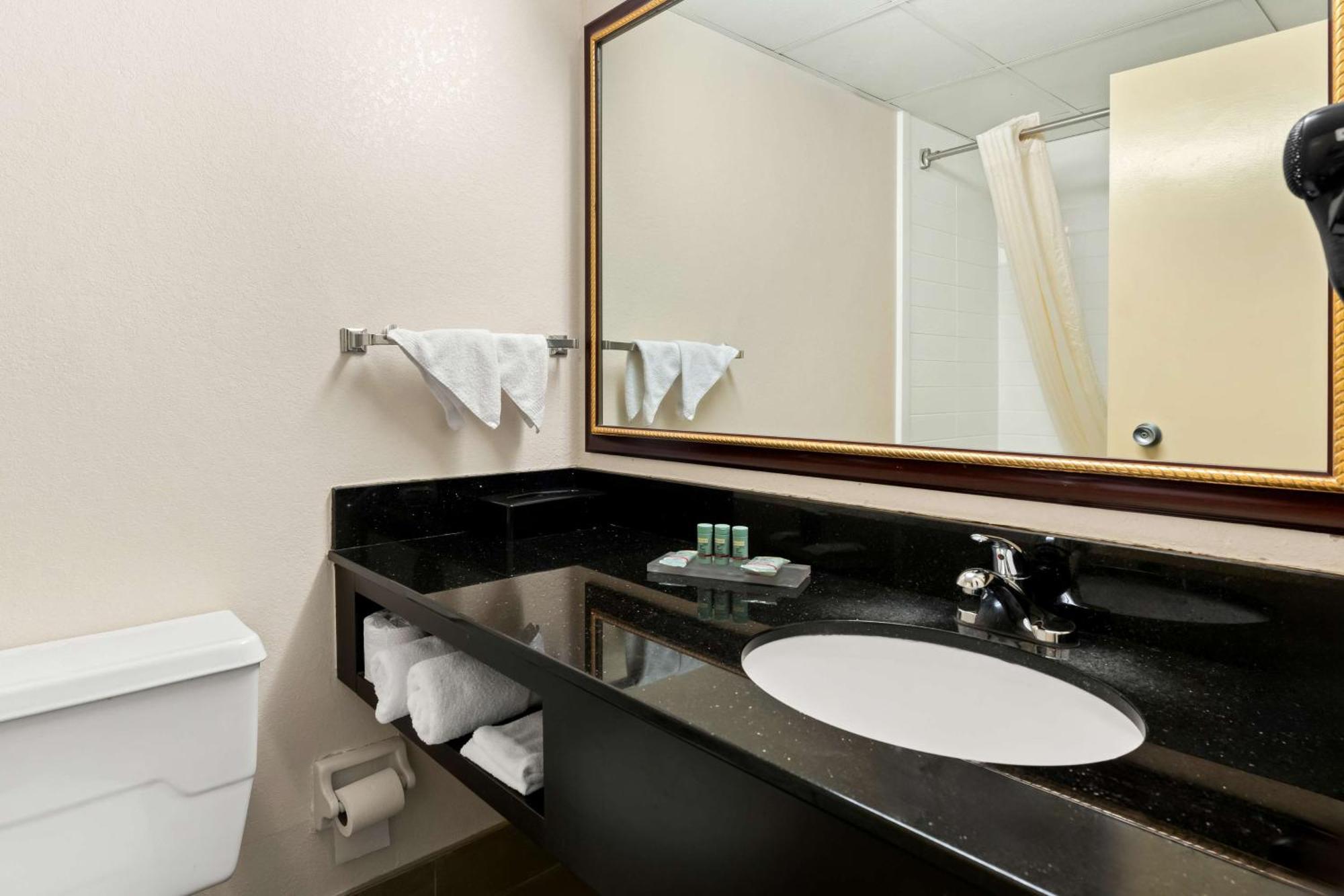 Best Western Riverside Inn Macon Buitenkant foto