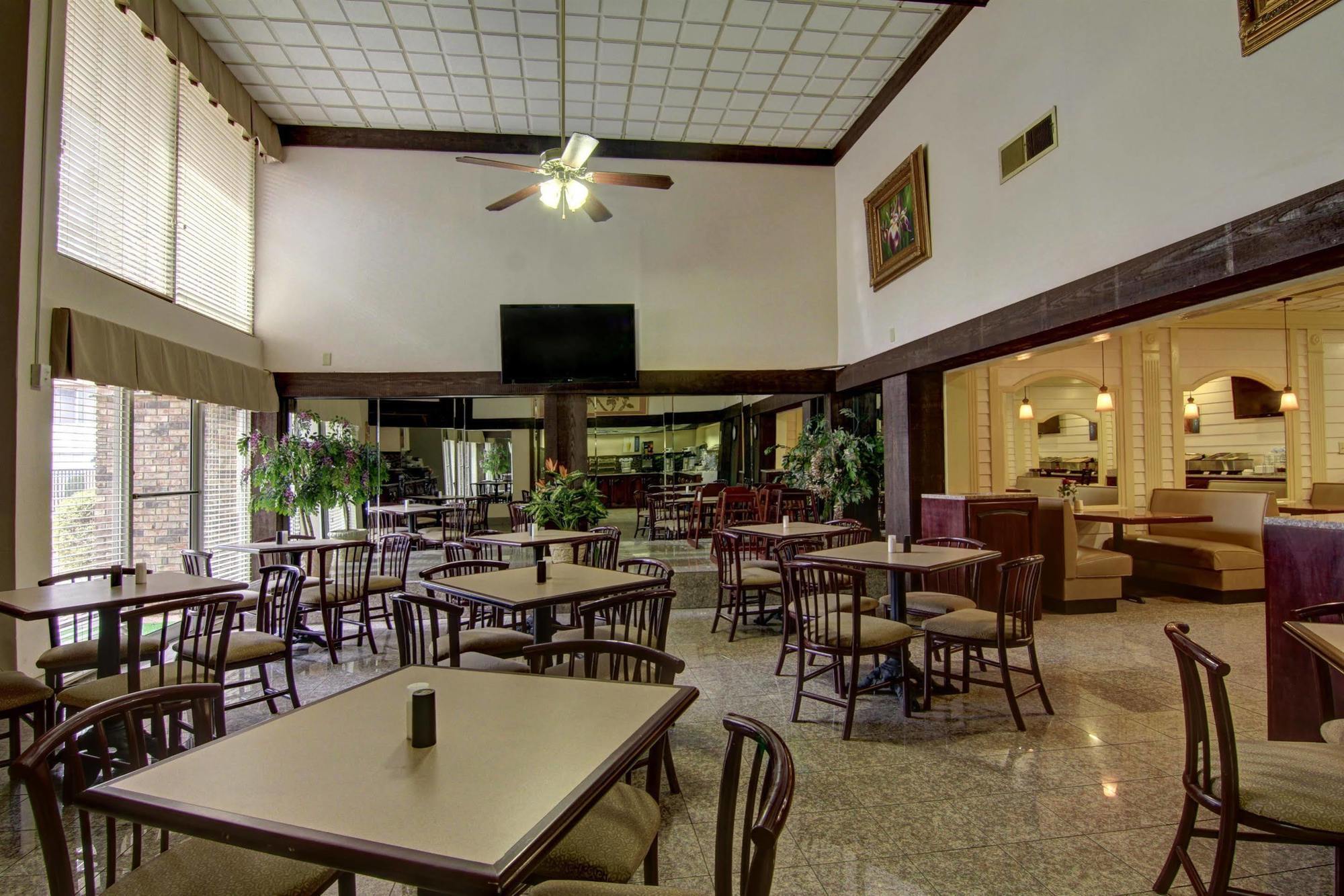 Best Western Riverside Inn Macon Buitenkant foto